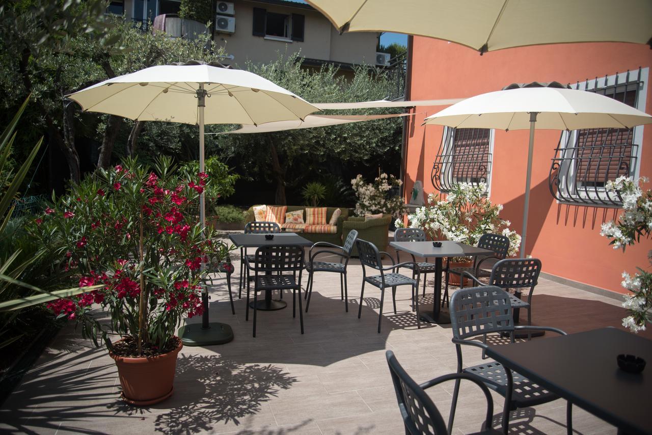 H2O Bed & Breakfast Sirmione Exterior photo